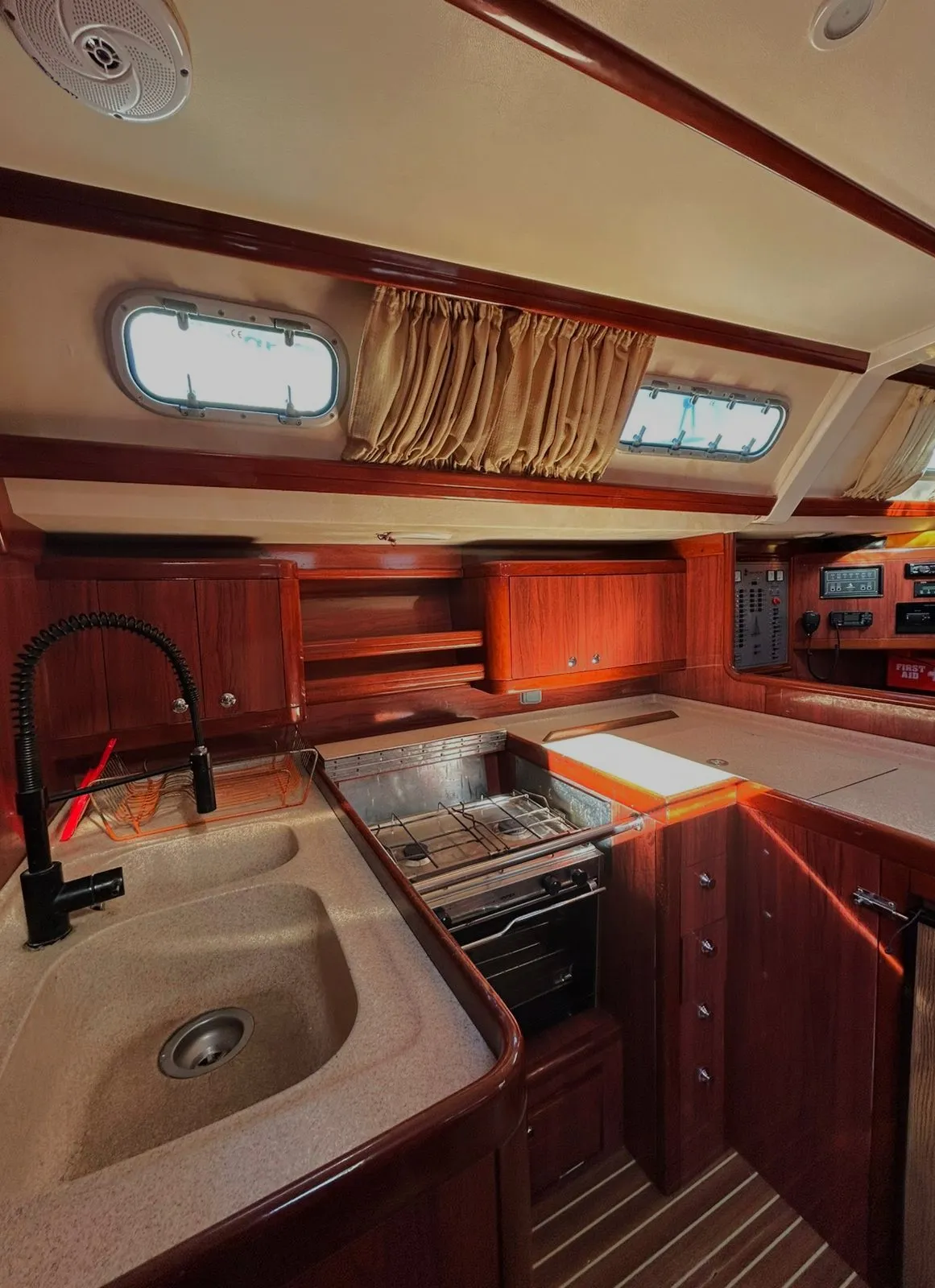 Ocean Star 56.1 Katerina (58.4) — yacht photo 4