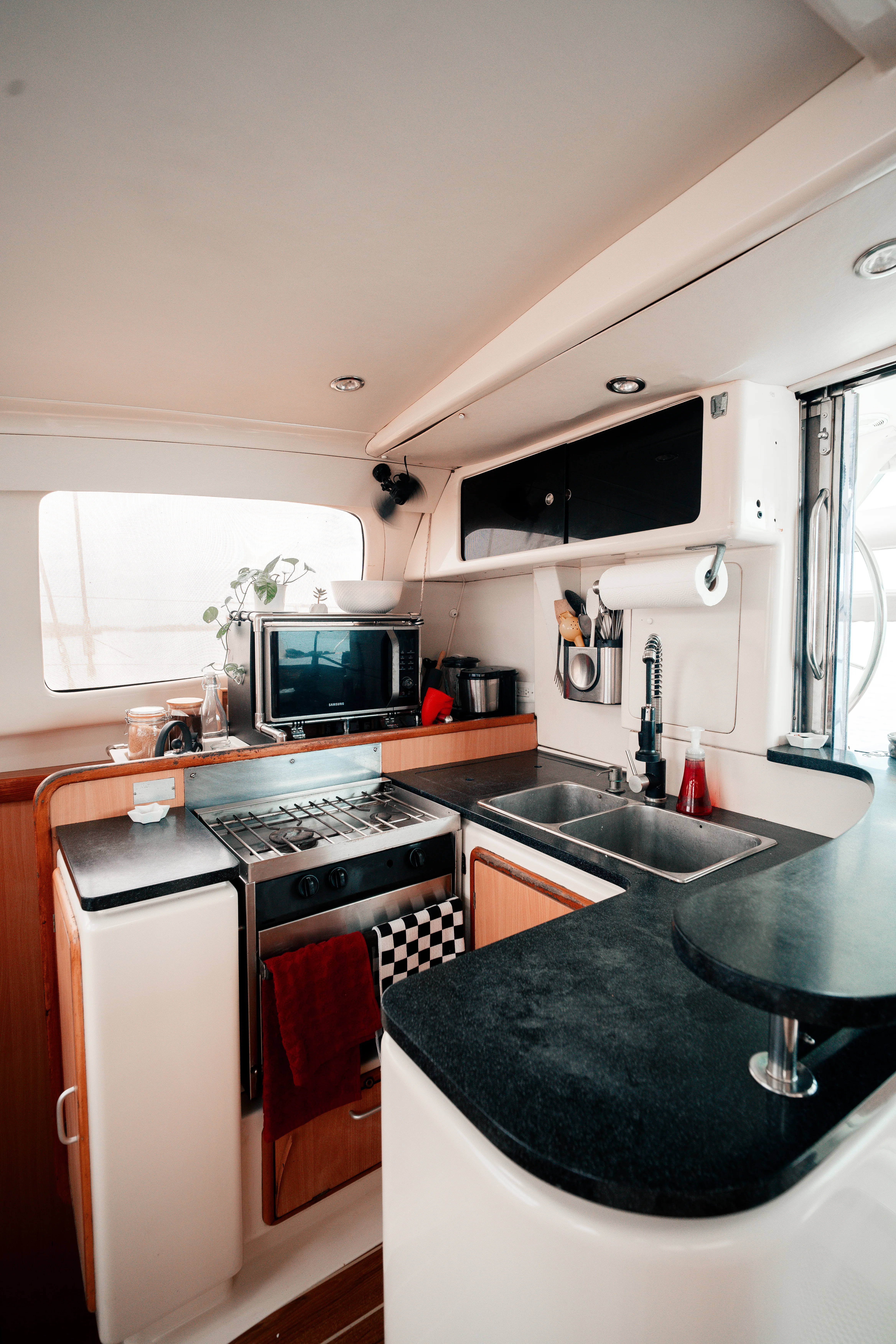 Leopard 40 One Love — foto dello yacht n. 3