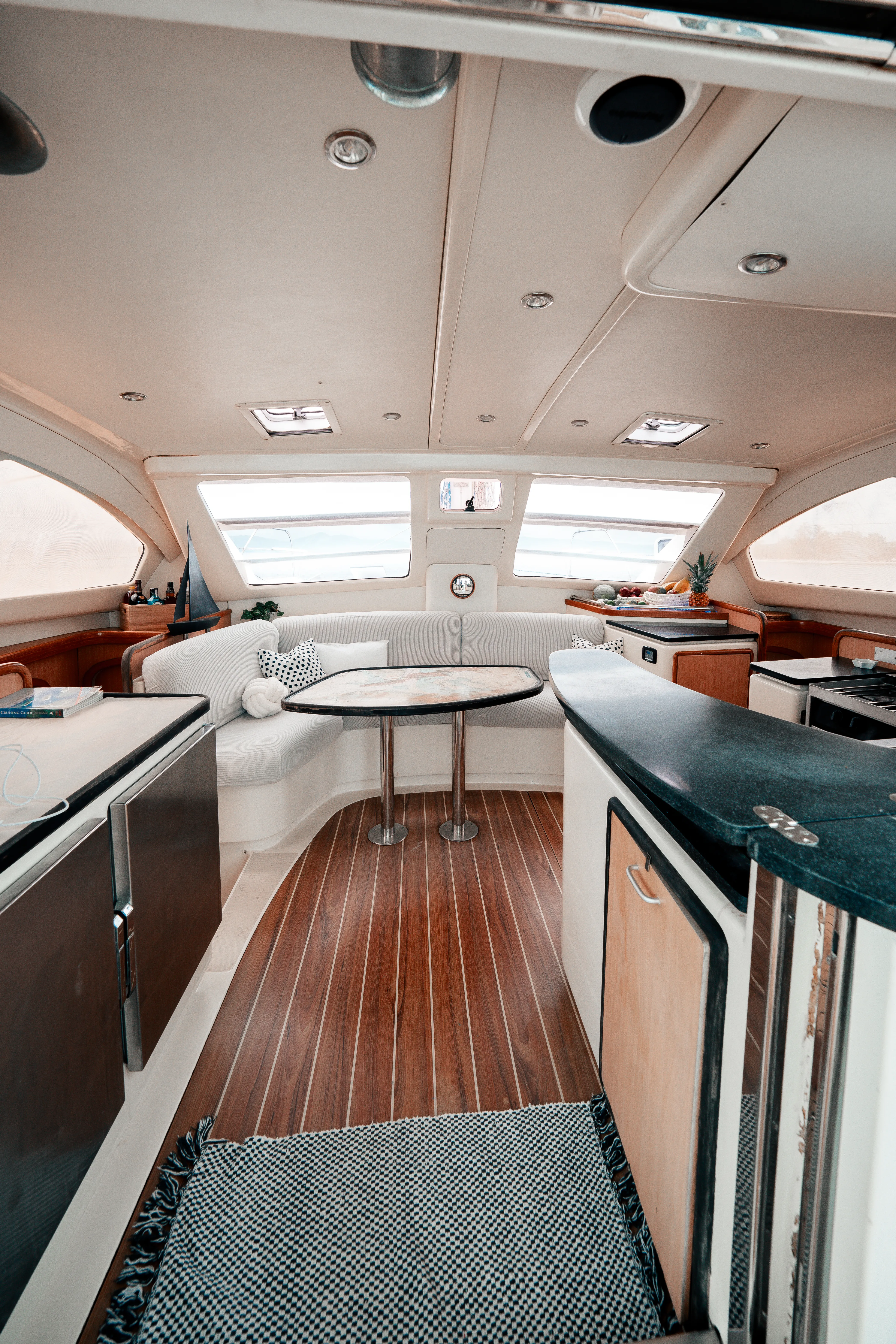 Leopard 40 One Love — foto dello yacht n. 14