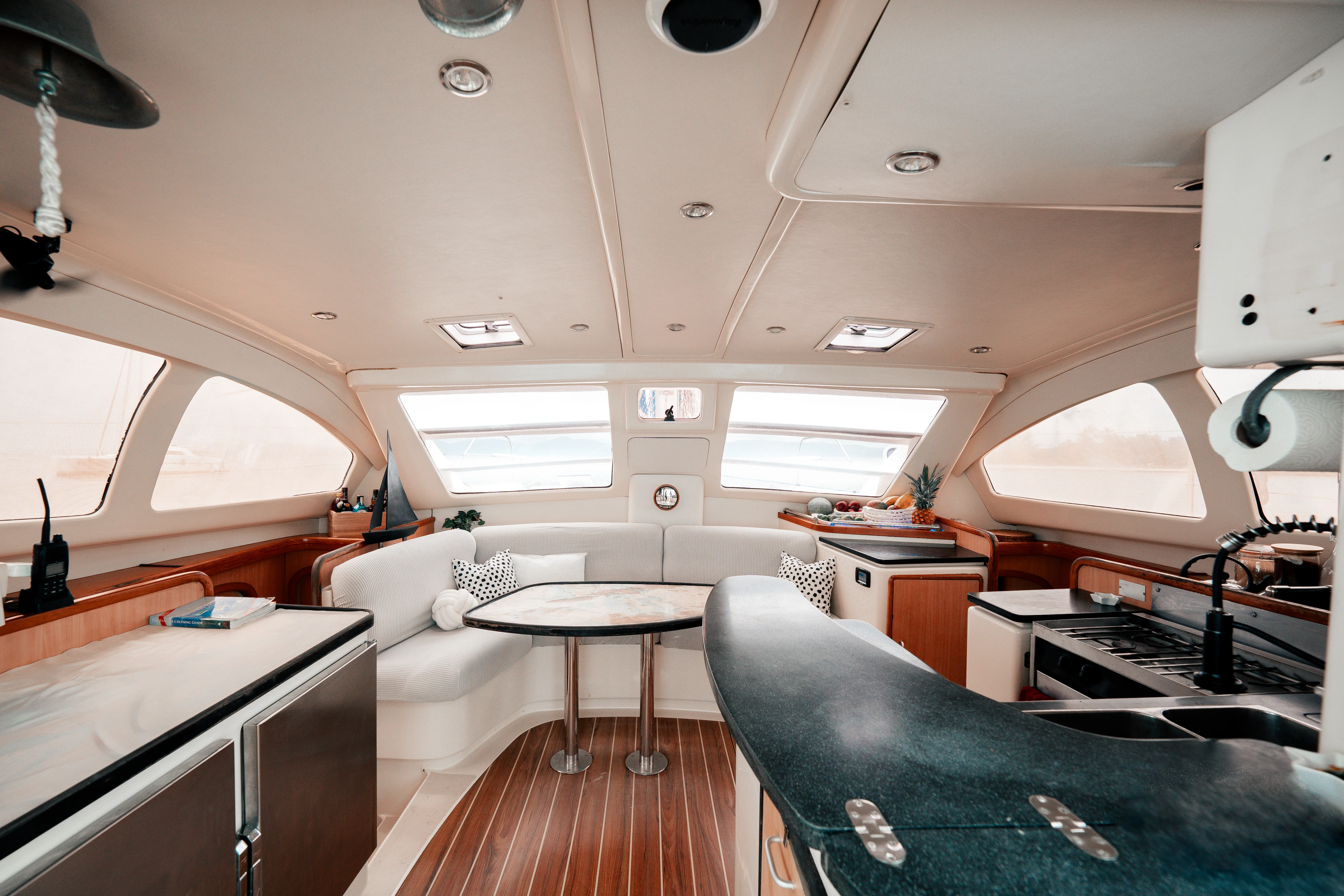 Leopard 40 One Love — foto dello yacht n. 8