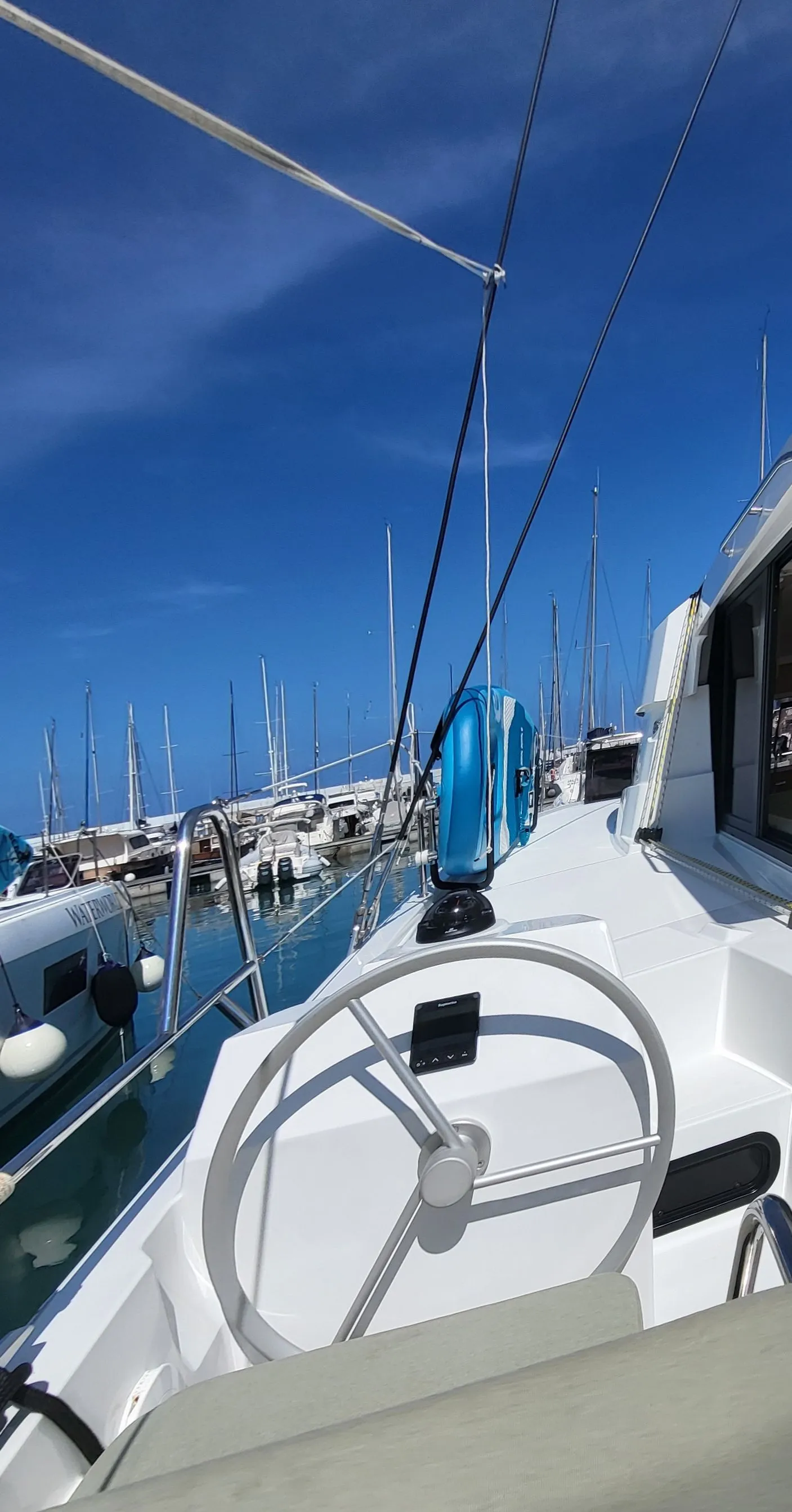 Bali Catsmart Enterprise — фотография яхты 12