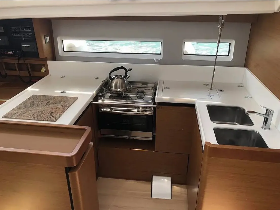 Sun Odyssey 440 Tikal III — foto dello yacht n. 11