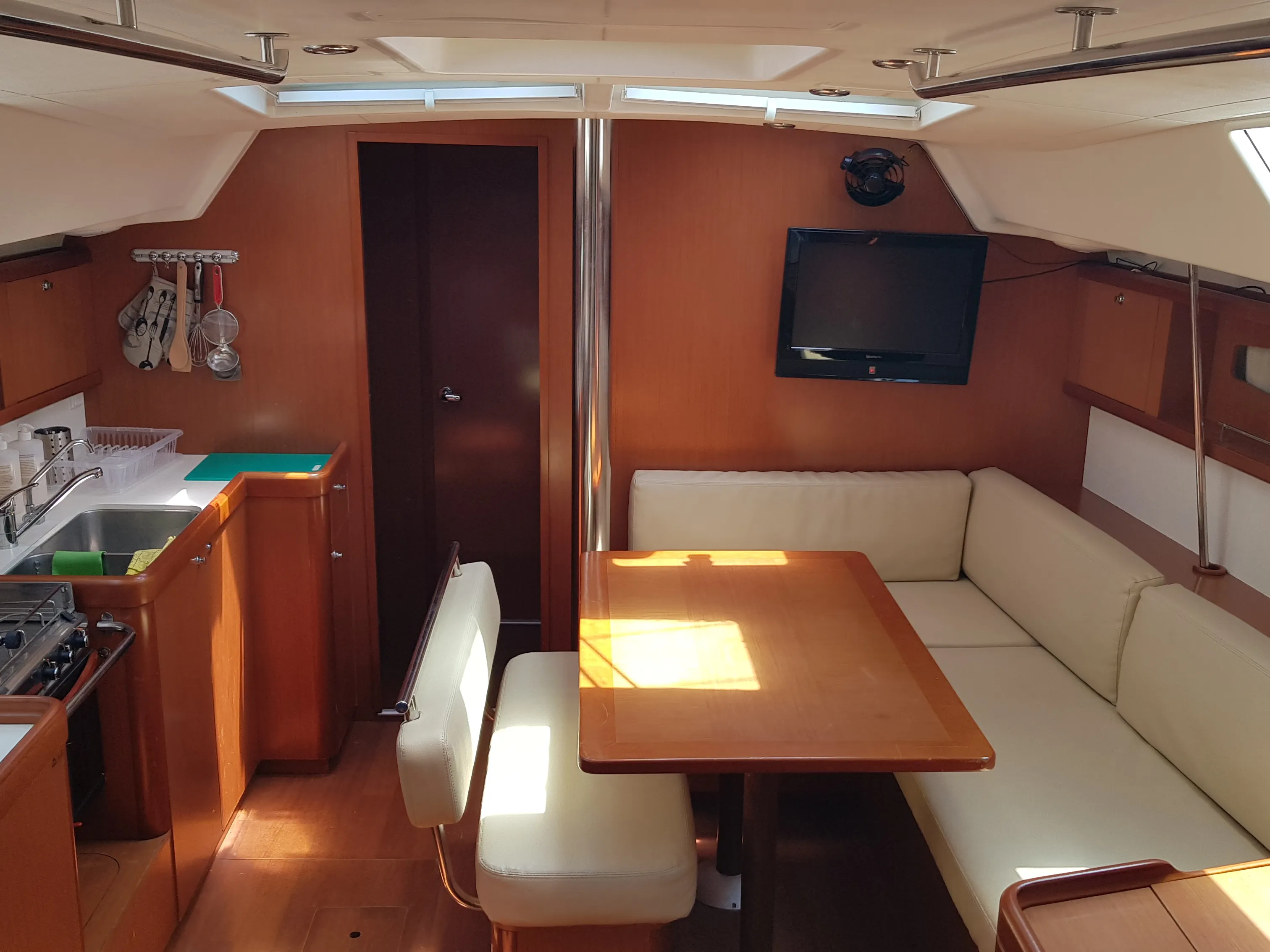 Oceanis 46 Sifnos 46.1 — фотография яхты 3