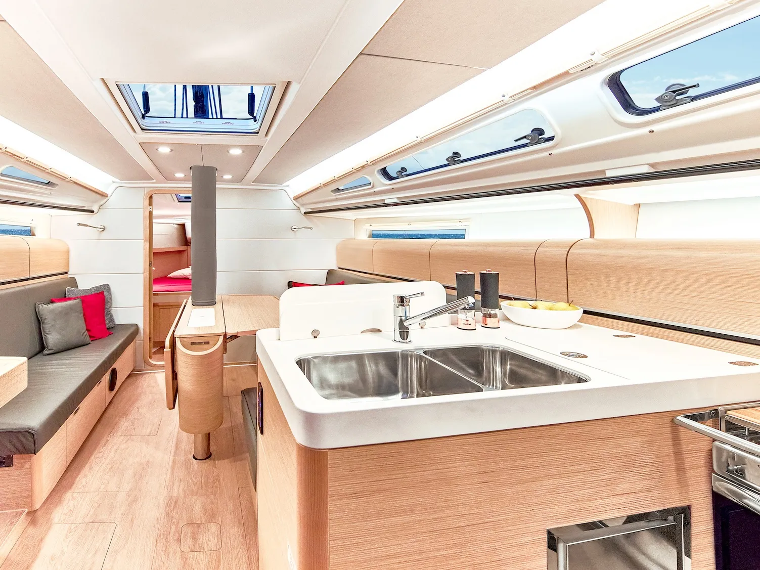 Dehler 38 Ship Happens — yacht photo 12
