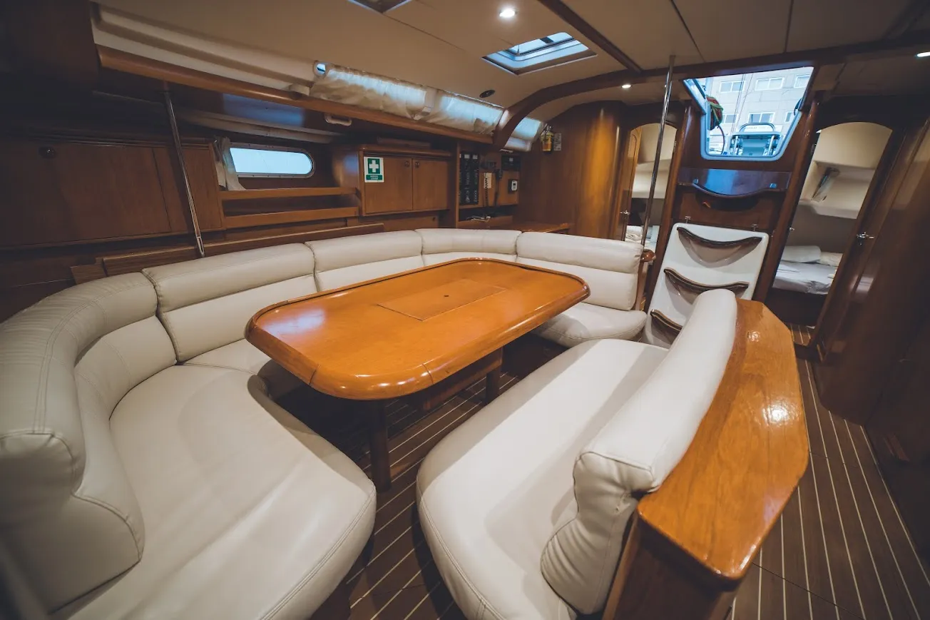 Sun Odyssey 49i Anax — Yachtfoto 5