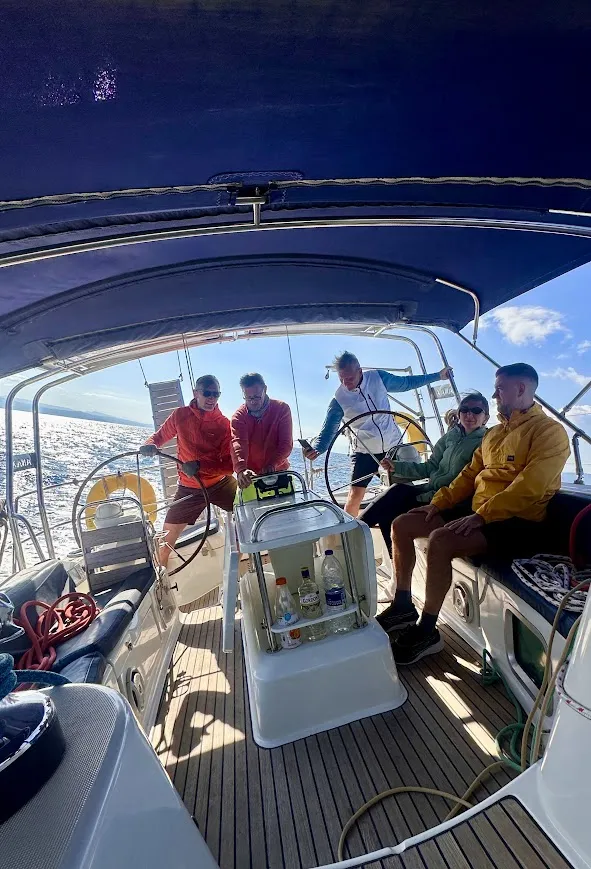 Sun Odyssey 49i Anax — Yachtfoto 18