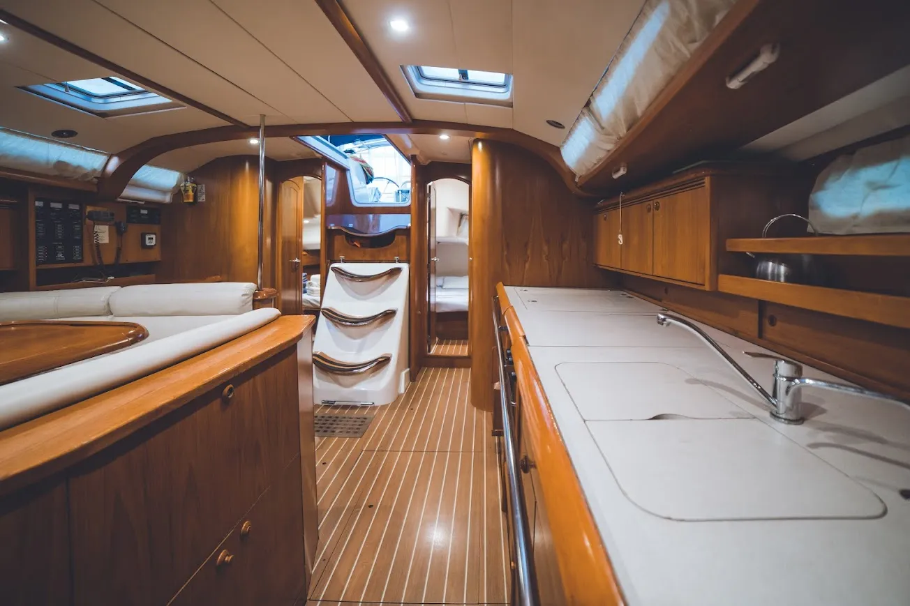 Sun Odyssey 49i Anax — Yachtfoto 20