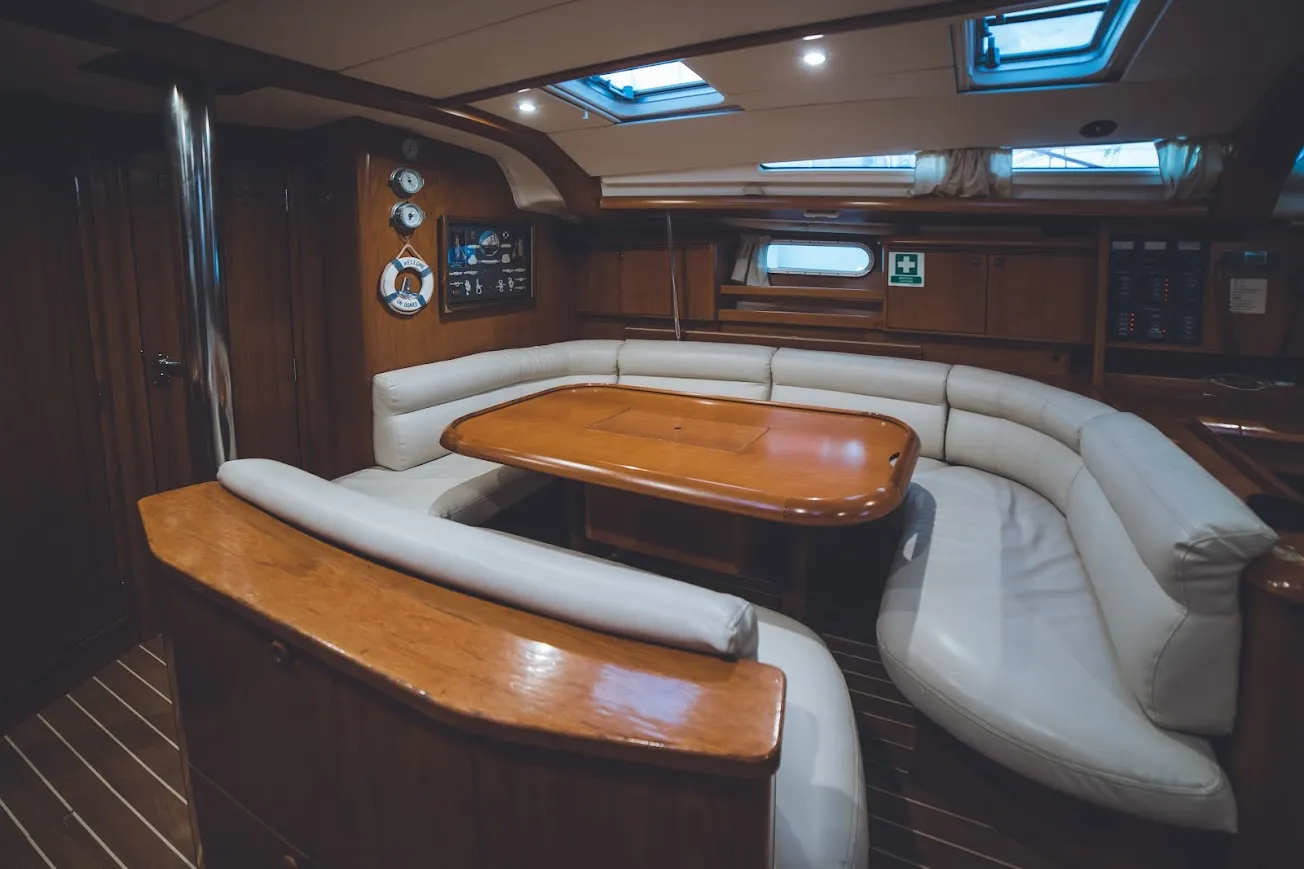 Sun Odyssey 49i Anax — Yachtfoto 7