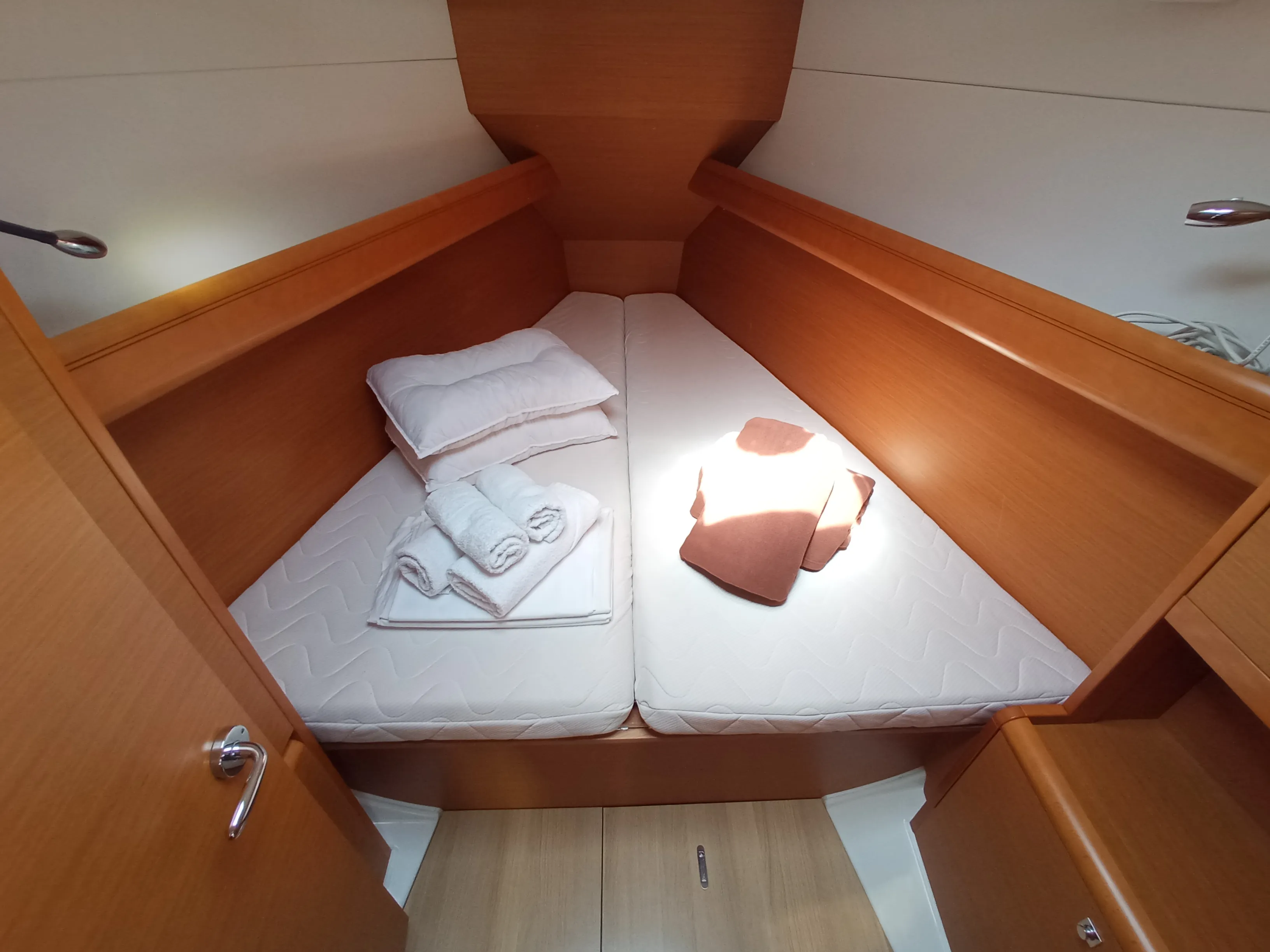 Sun Odyssey 379 Fearless — foto dello yacht n. 4