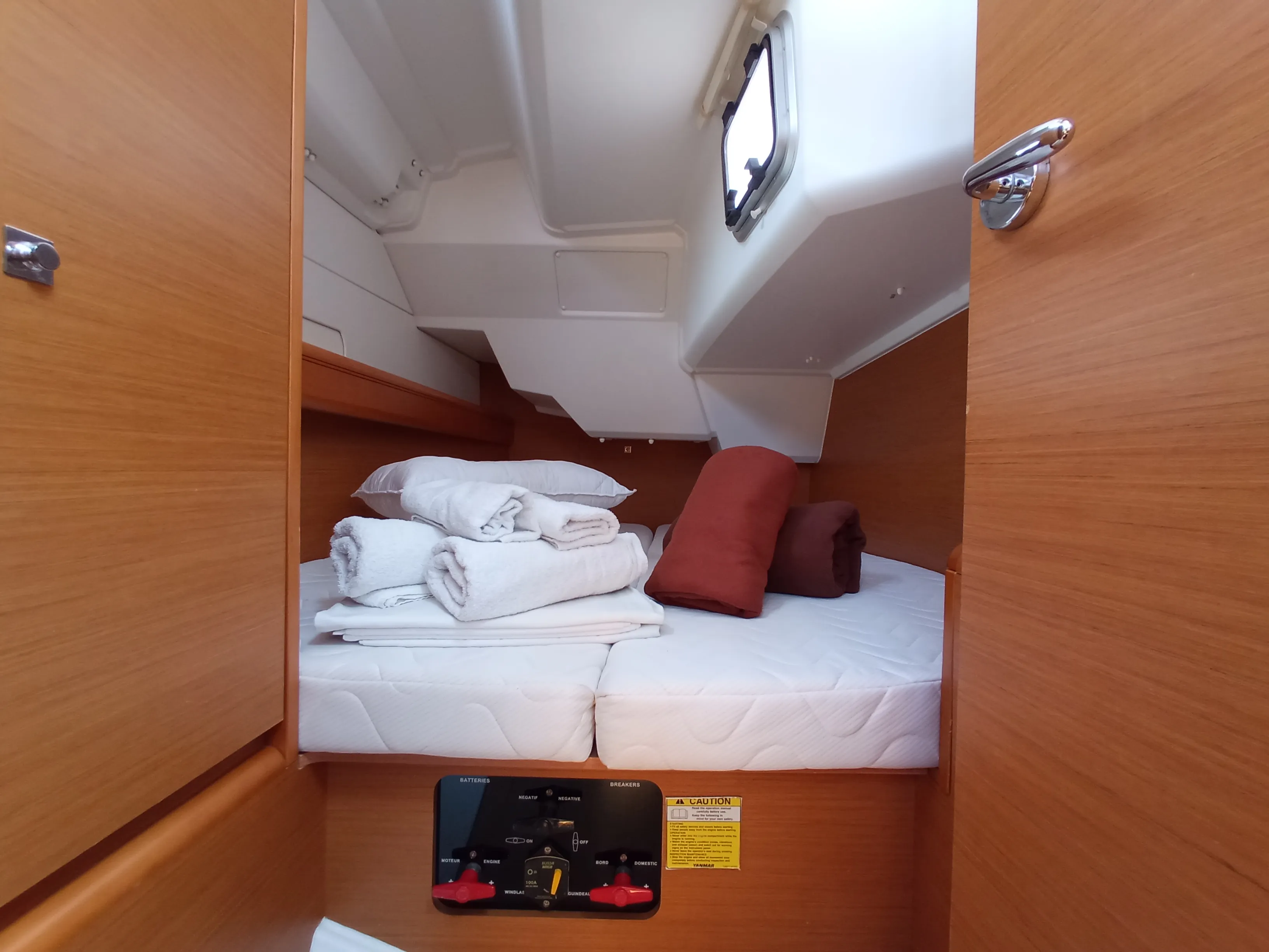 Sun Odyssey 379 Fearless — foto dello yacht n. 5