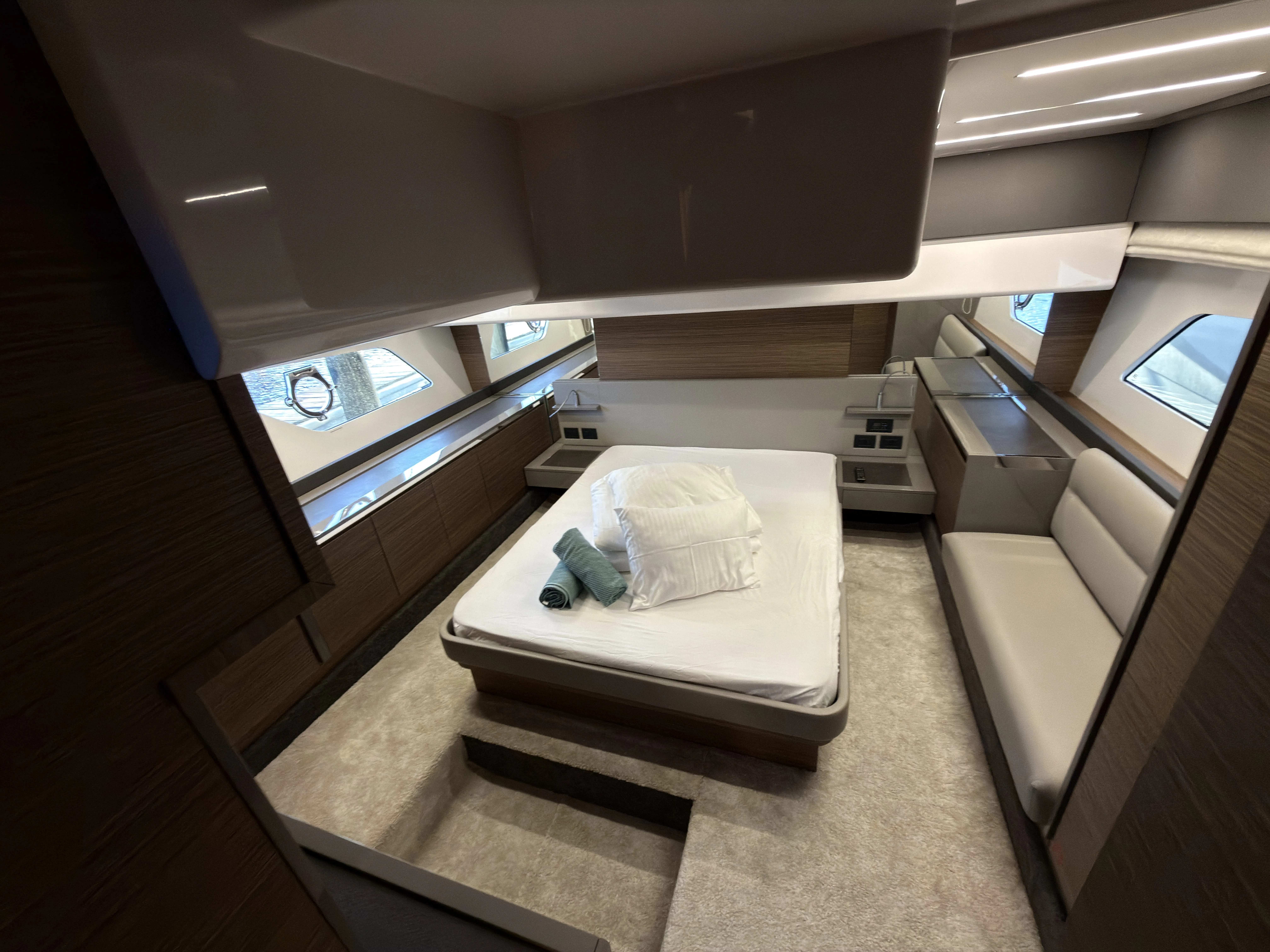 Ferretti 450 Dream — fotografia jachty 2