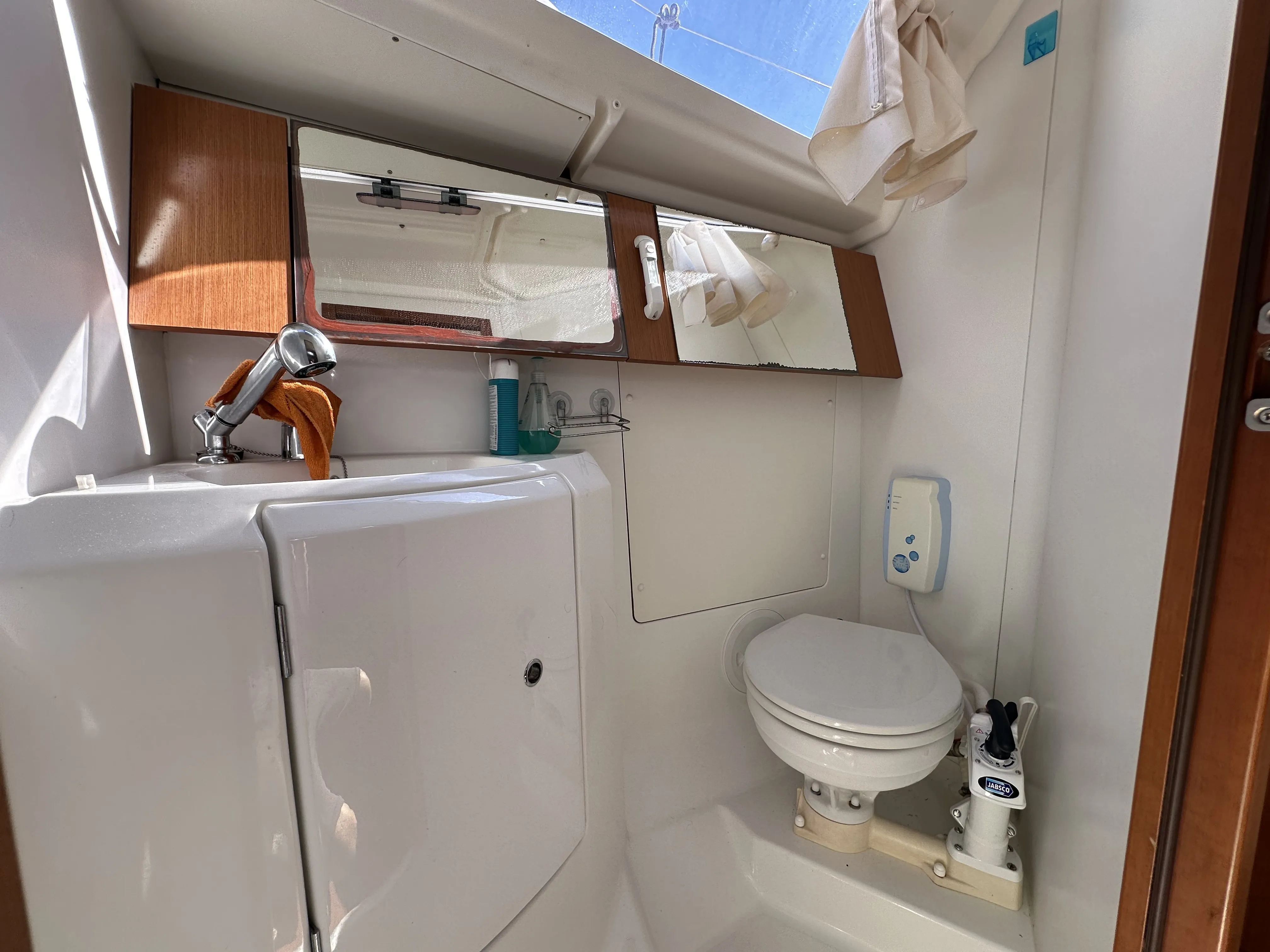 Oceanis 34 BLU — foto dello yacht n. 2