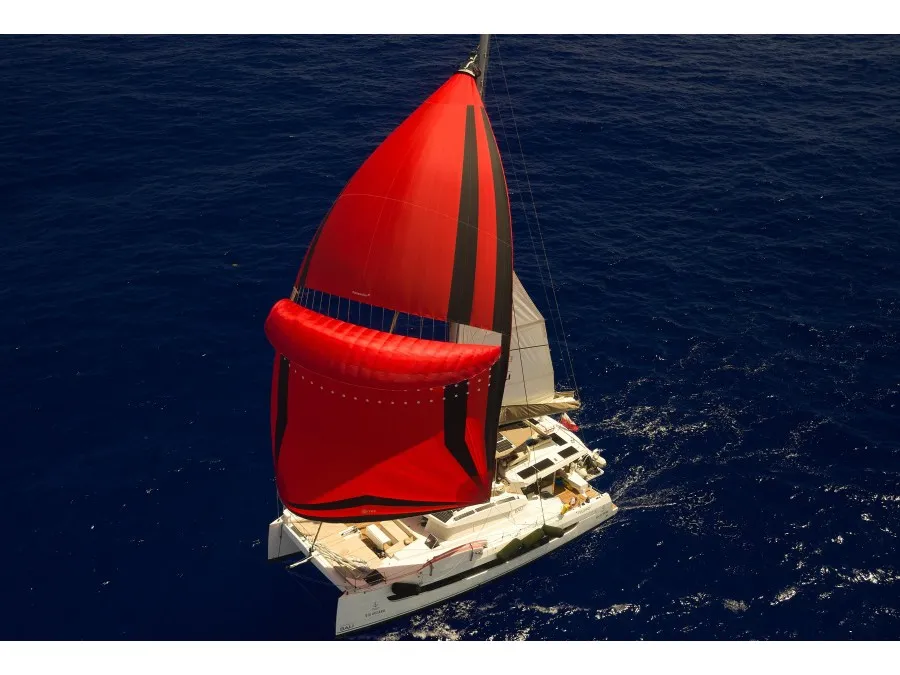 Bali 5.4 AMURA — jachtfoto 1