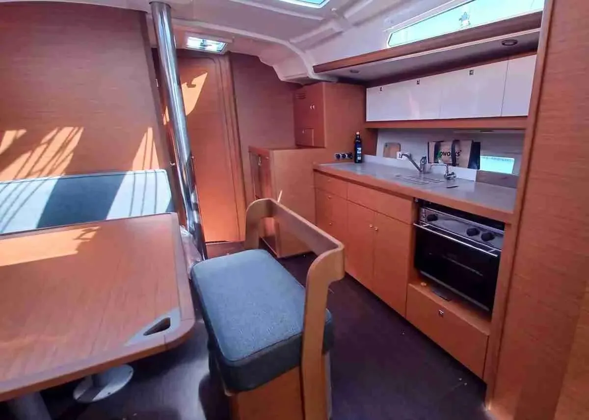 Dufour 430 Sanluis Blues — jahtikuva 7