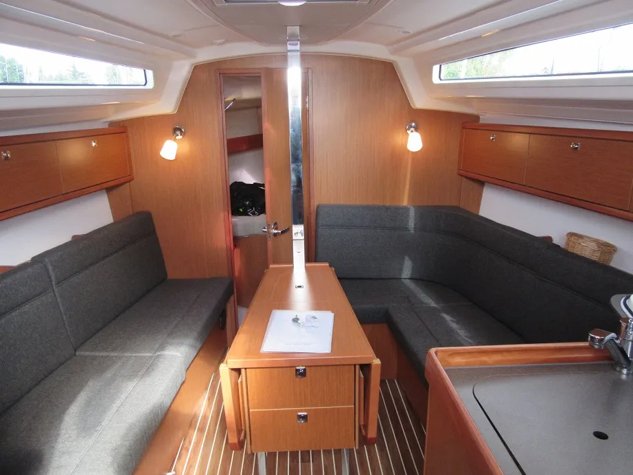 Bavaria Cruiser 34 Ilse — fotografia jachty 2