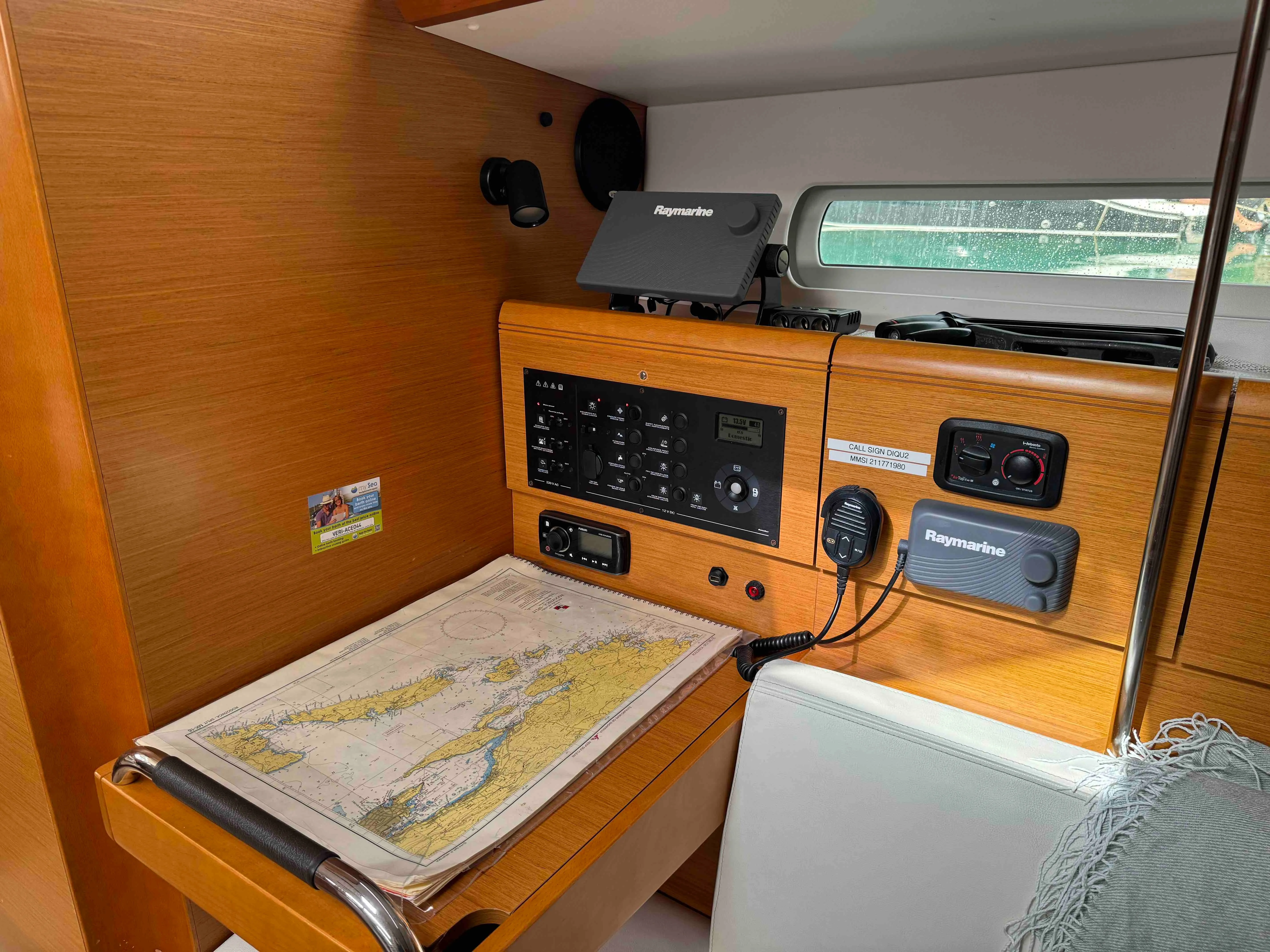 Sun Odyssey 389 DUST IN THE WIND — foto dello yacht n. 8