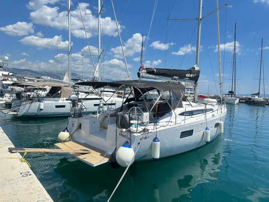 Elan Impression 45 EMOTION — yacht photo 2