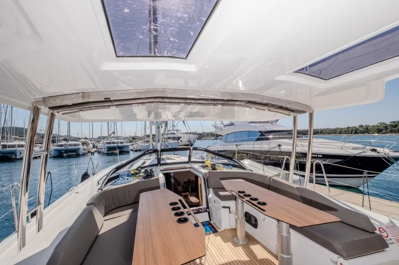 Dufour 48 Nada — yacht photo 8