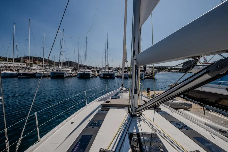 Dufour 48 Nada — yacht photo 10