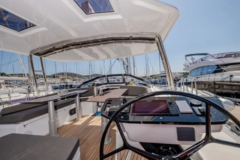 Dufour 48 Nada — yacht photo 42