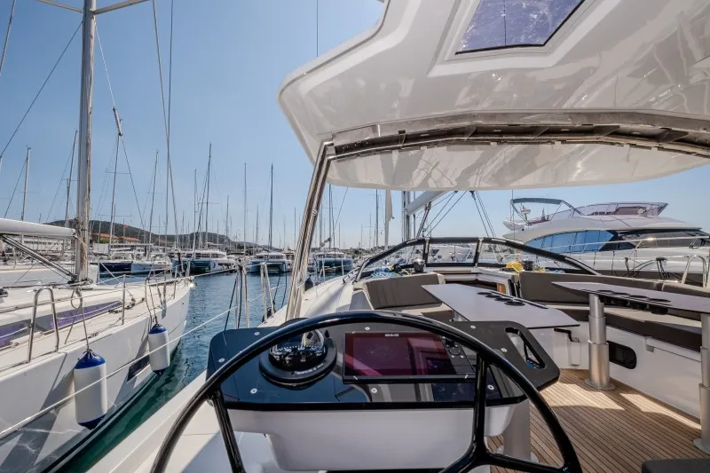 Dufour 48 Nada — yacht photo 16