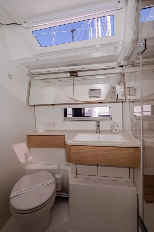 Dufour 48 Nada — yacht photo 37