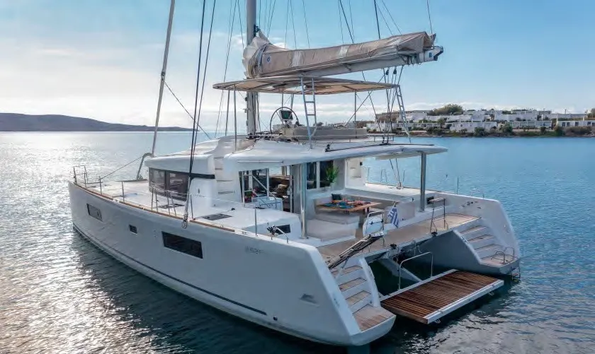 Lagoon 52F MADININA — фотография яхты 5