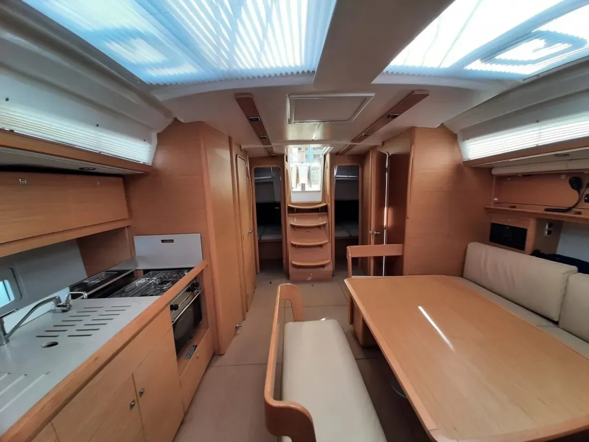 Dufour 430 Fiodena — фотография яхты 12