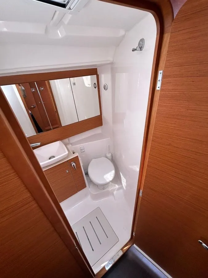 Dufour 430 Ilio — foto dello yacht n. 2