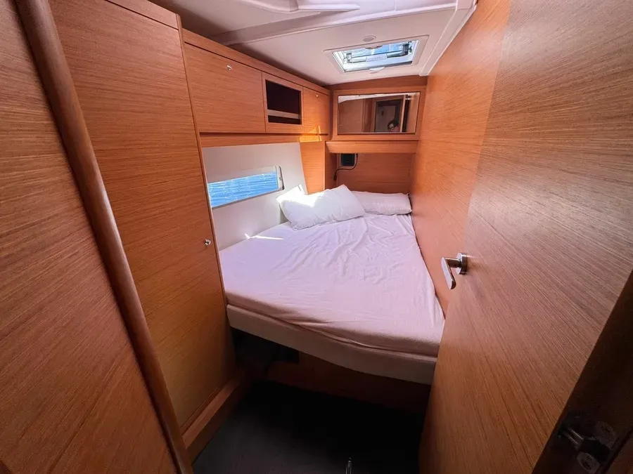 Dufour 470 Bedda Matri — фотография яхты 2
