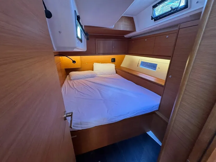 Dufour 470 Bedda Matri — фотография яхты 5