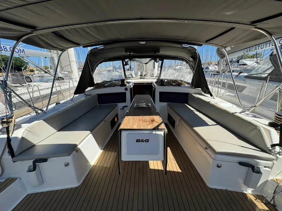 Dufour 470 Bedda Matri — фотография яхты 4