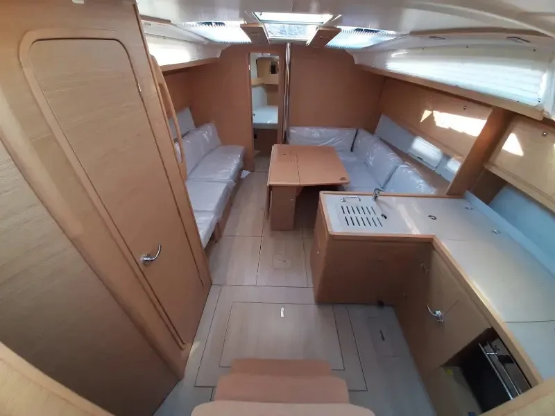 Dufour 390 Nagini — yacht photo 2