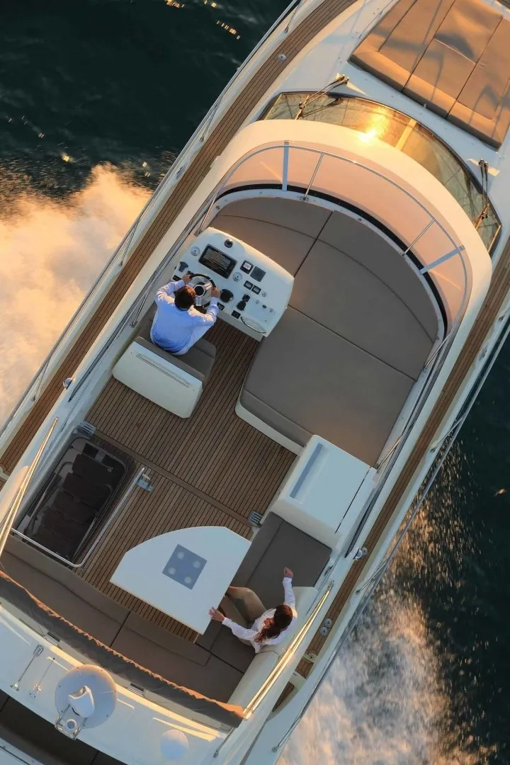 Prestige 450 Beni — fotografia jachty 2
