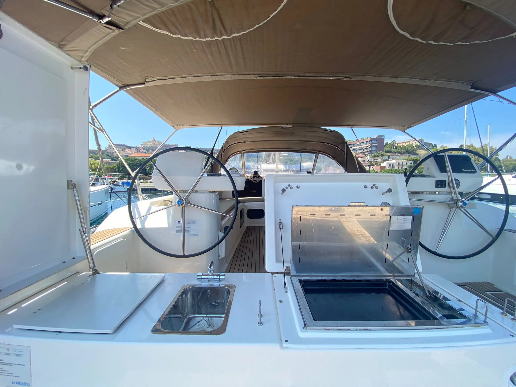 Dufour 520 Grand Large Alicudi — yacht photo 12