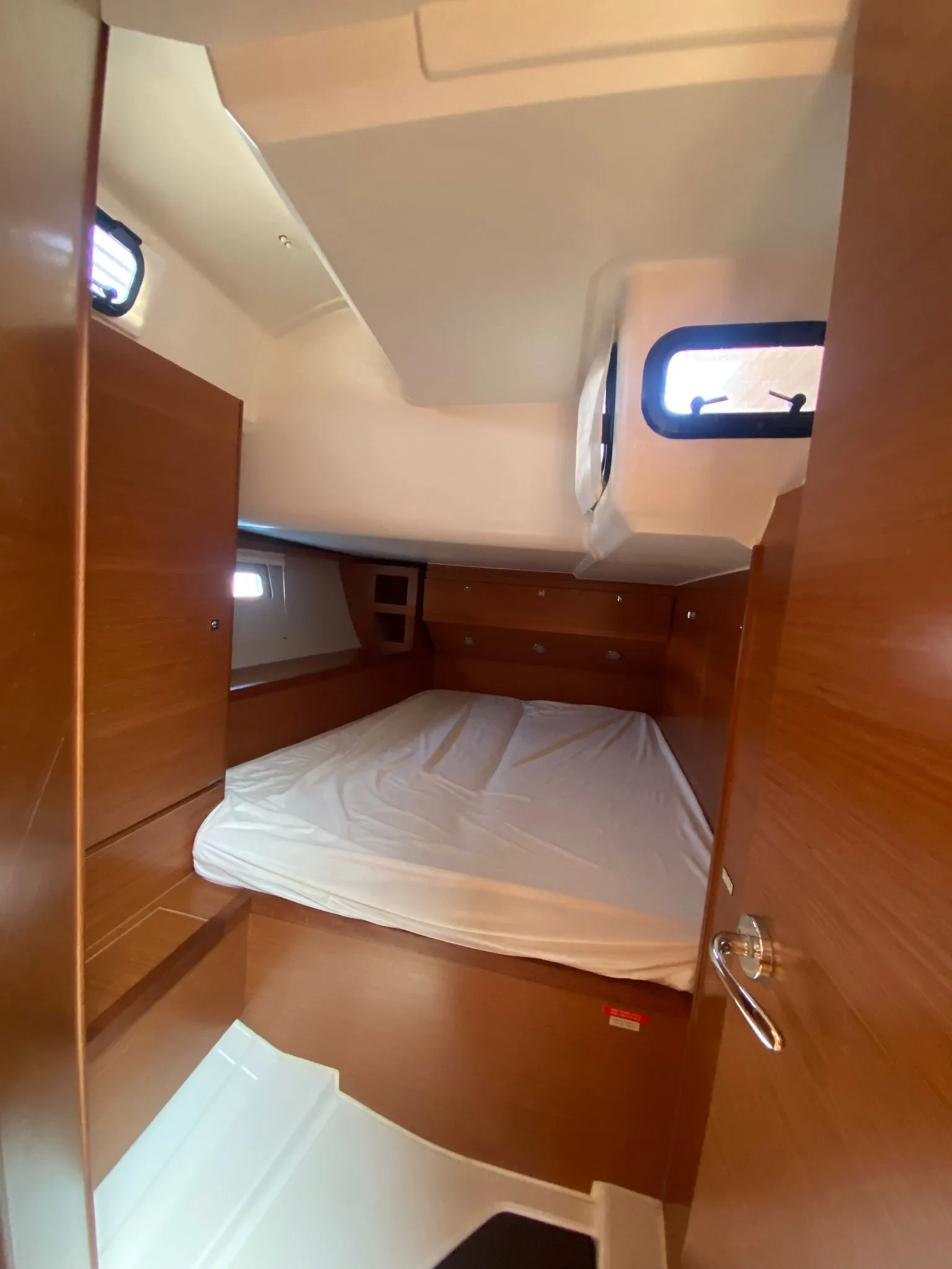 Dufour 520 Grand Large Alicudi — yacht photo 11