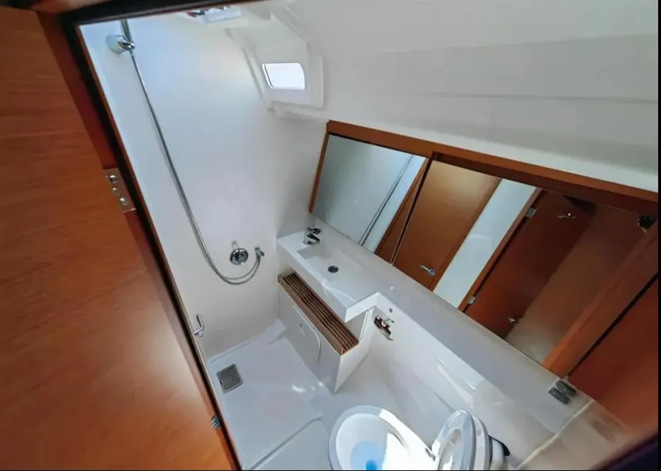 Sun Odyssey 440 AF-SO440N — foto dello yacht n. 4