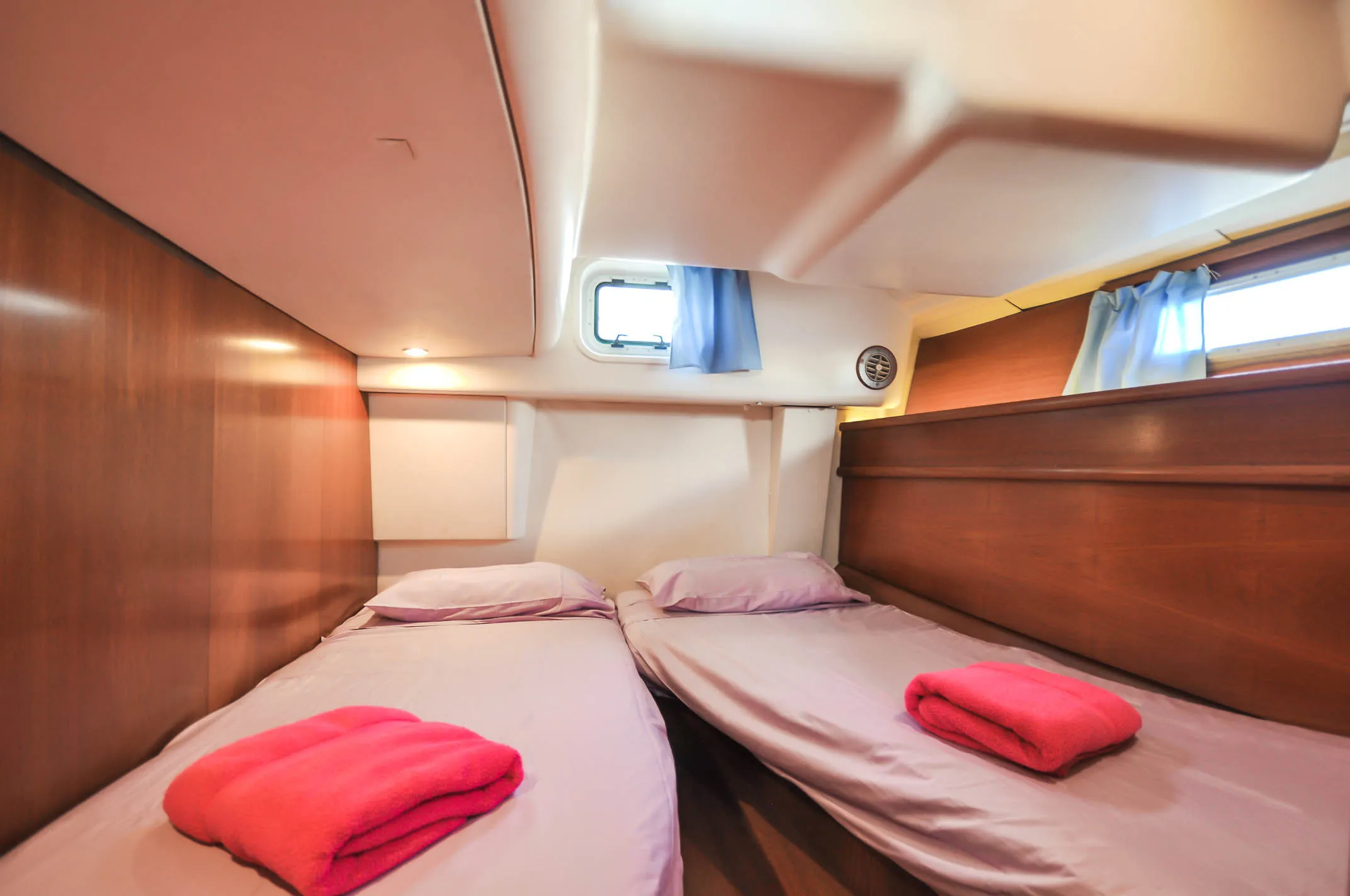 Sun Odyssey 54DS Windward Spirit — фотография яхты 5