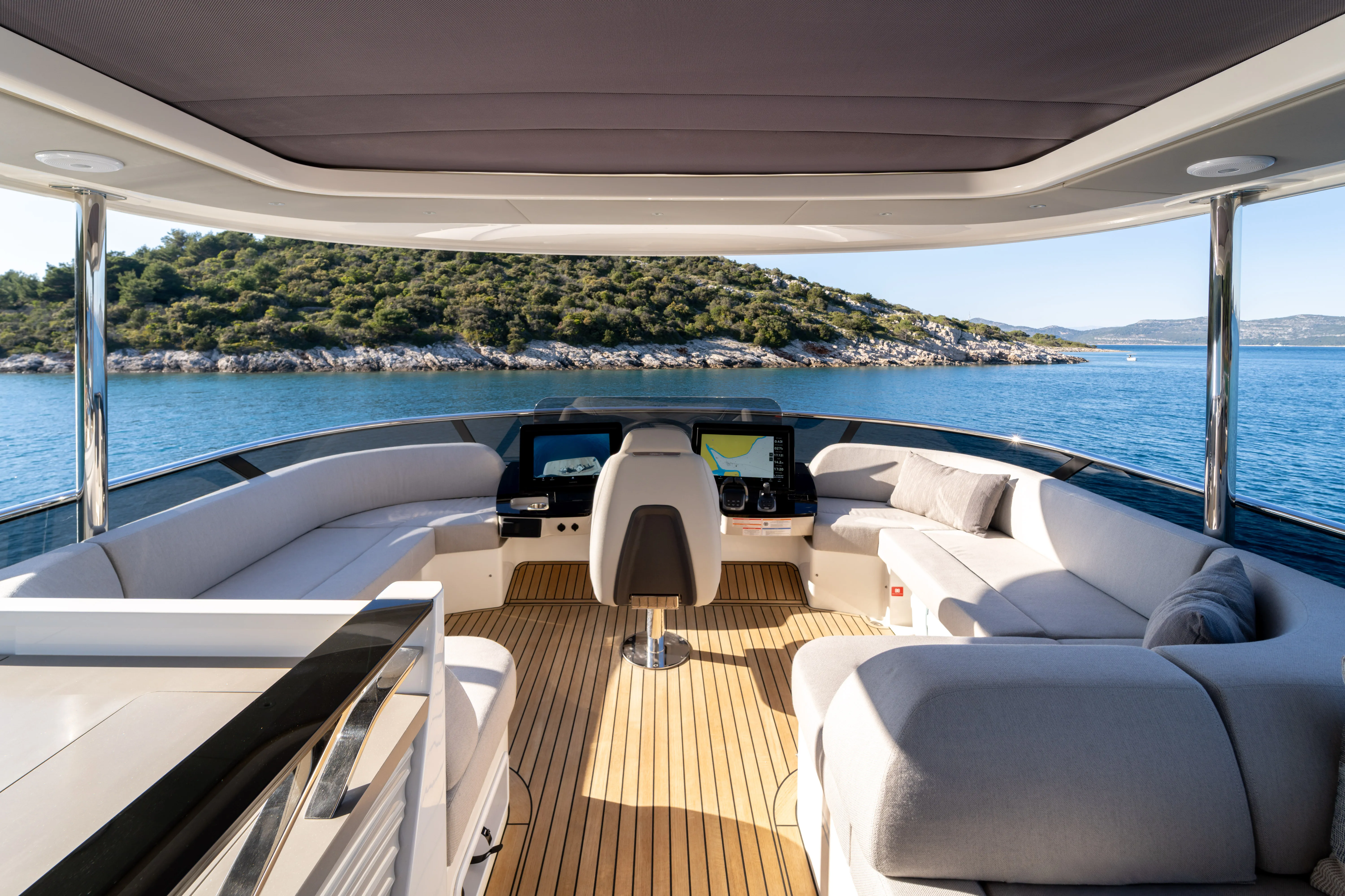 Navetta 64 Premium + — фотография яхты 2