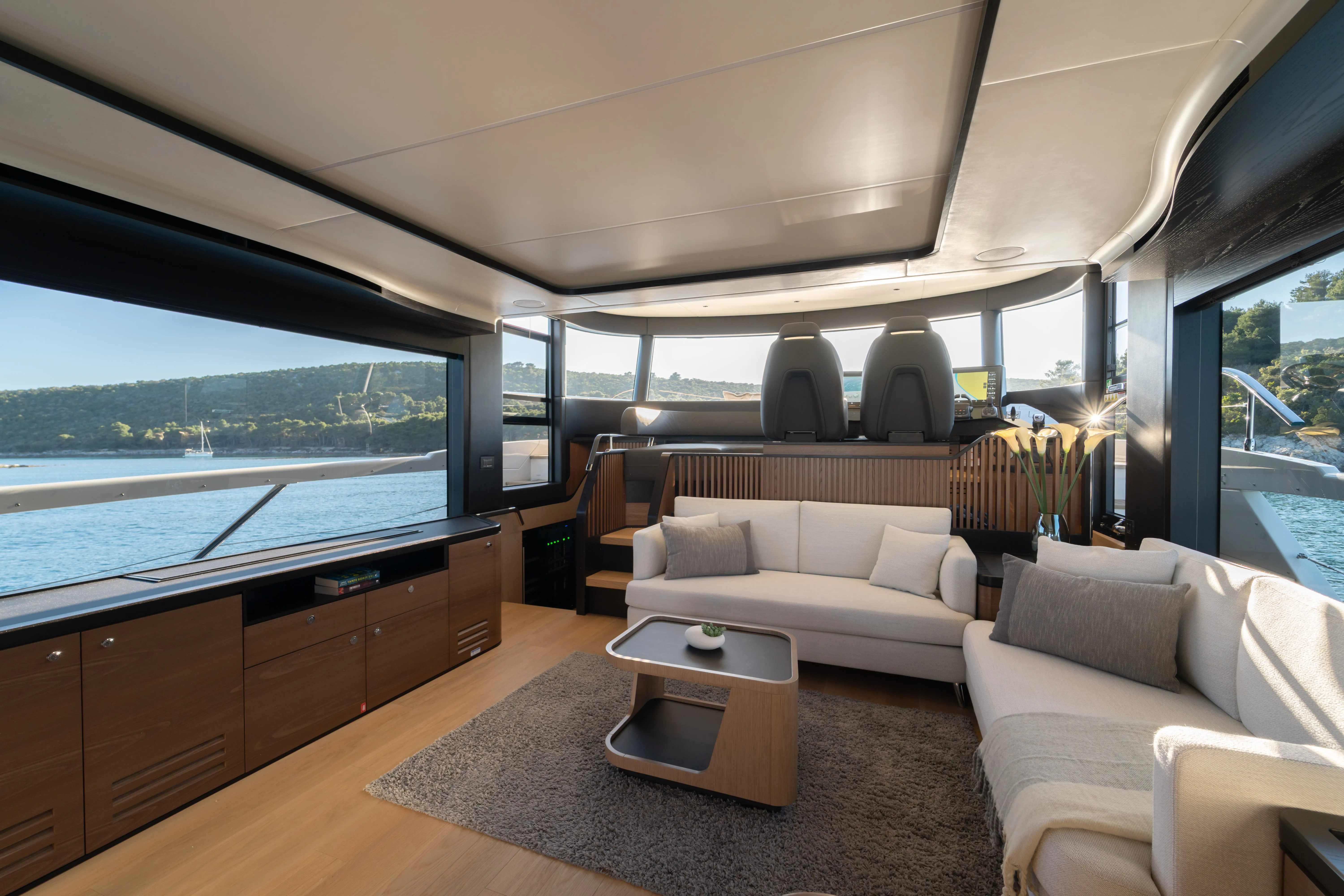 Navetta 64 Premium + — фотография яхты 24