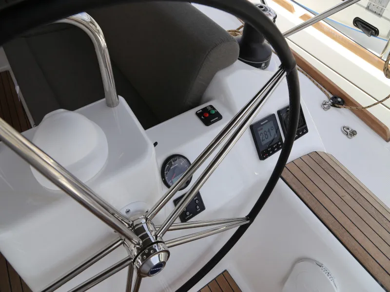 Dufour 460 Grand Large Sea Hawk — фотография яхты 4