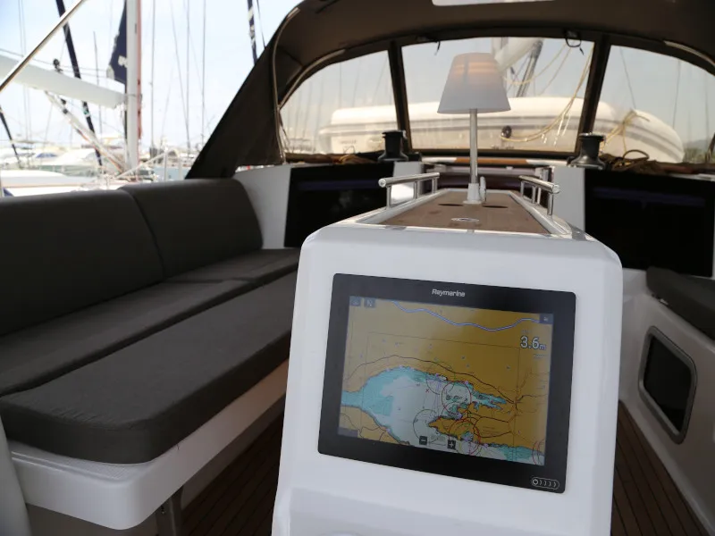 Dufour 460 Grand Large Sea Hawk — фотография яхты 5