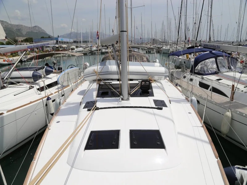 Dufour 460 Grand Large Sea Hawk — фотография яхты 38