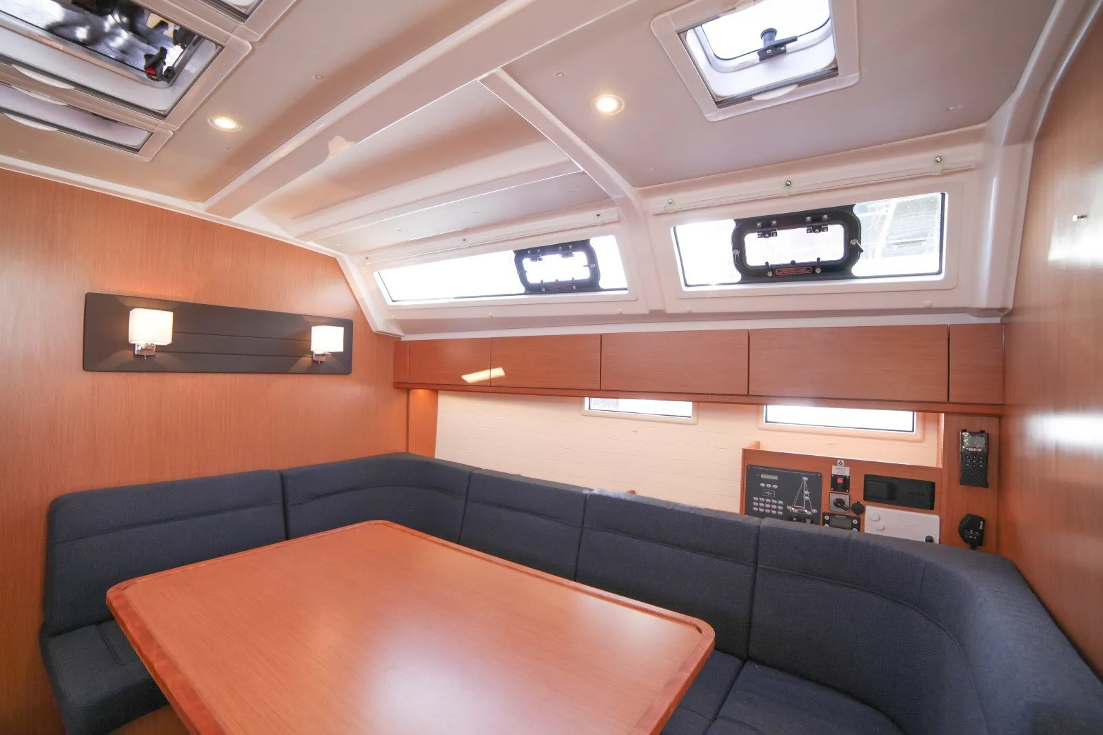 Bavaria Cruiser 46 Sail Monde — yacht photo 10