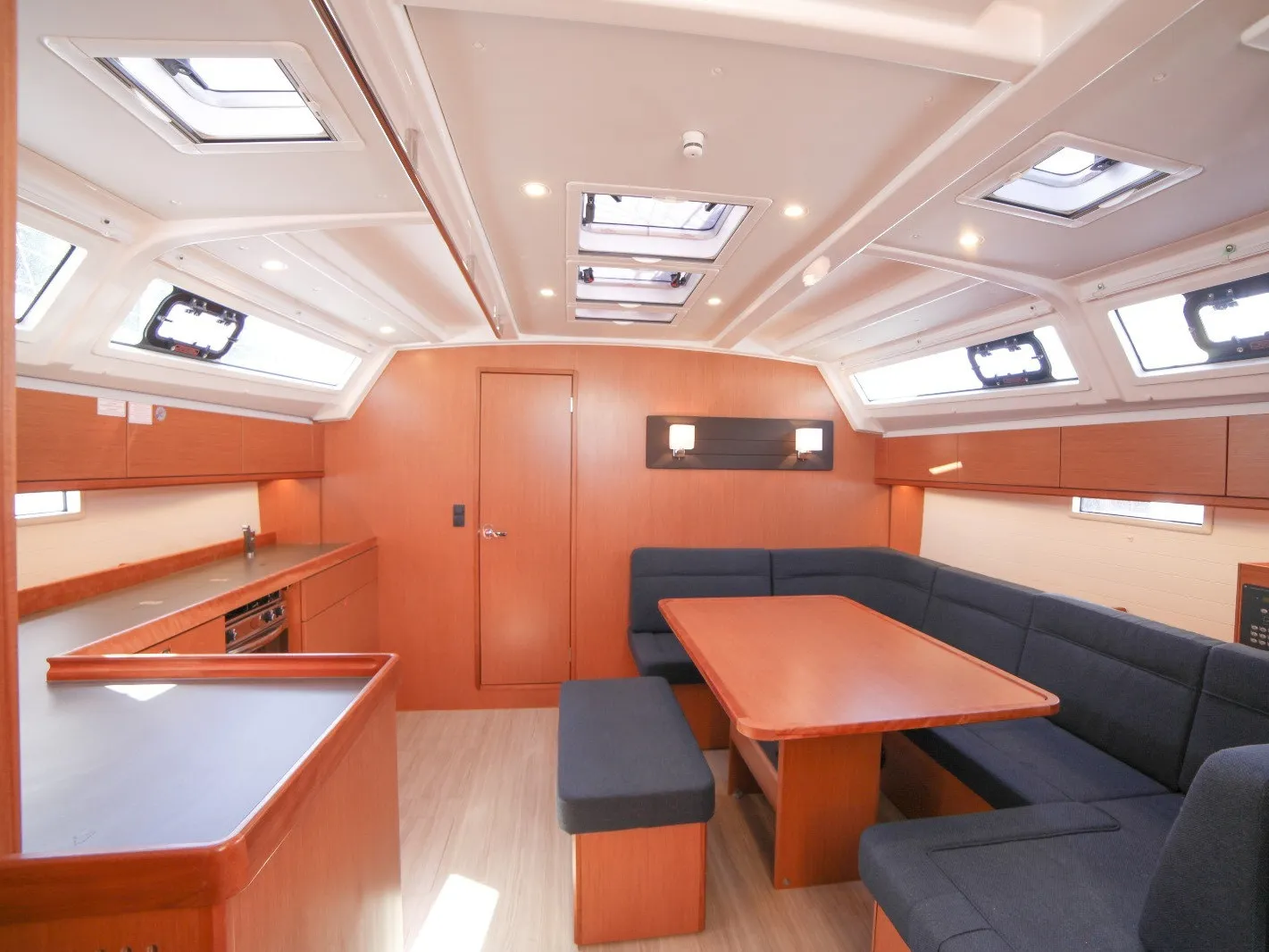 Bavaria Cruiser 46 Sail Monde — yacht photo 6