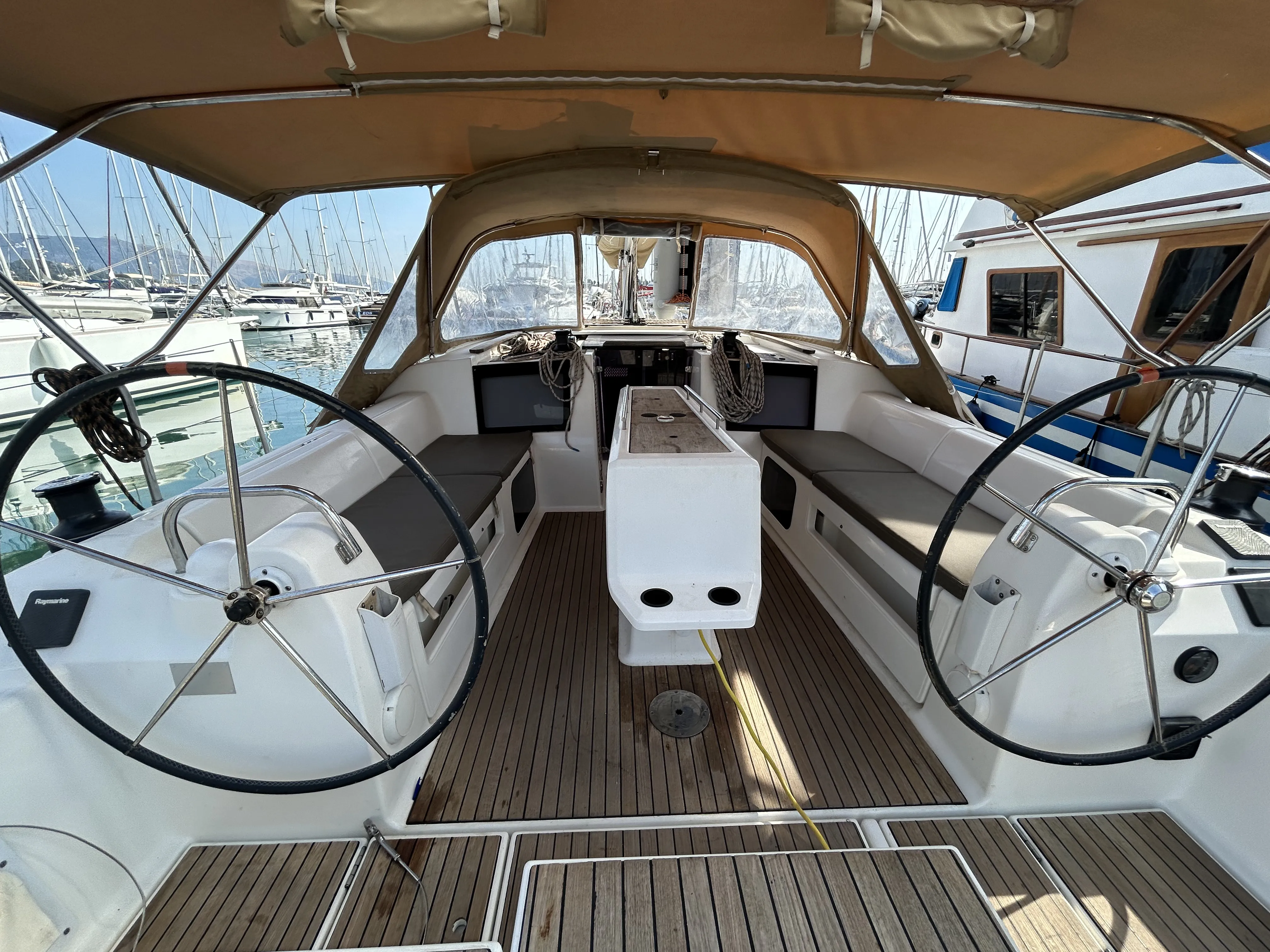Dufour 412 Grand large Artemis — фотография яхты 22