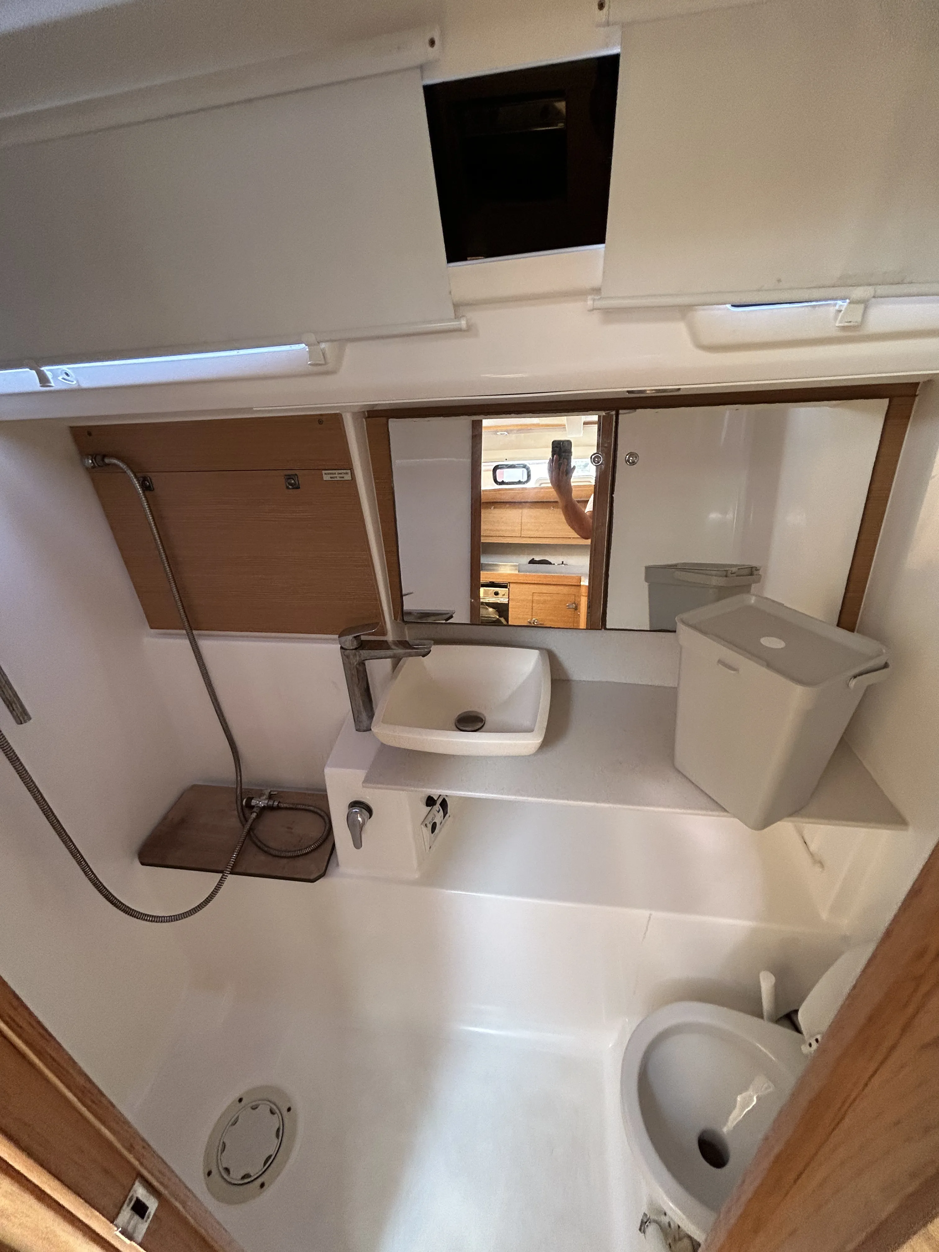 Dufour 412 Grand large Artemis — фотография яхты 17