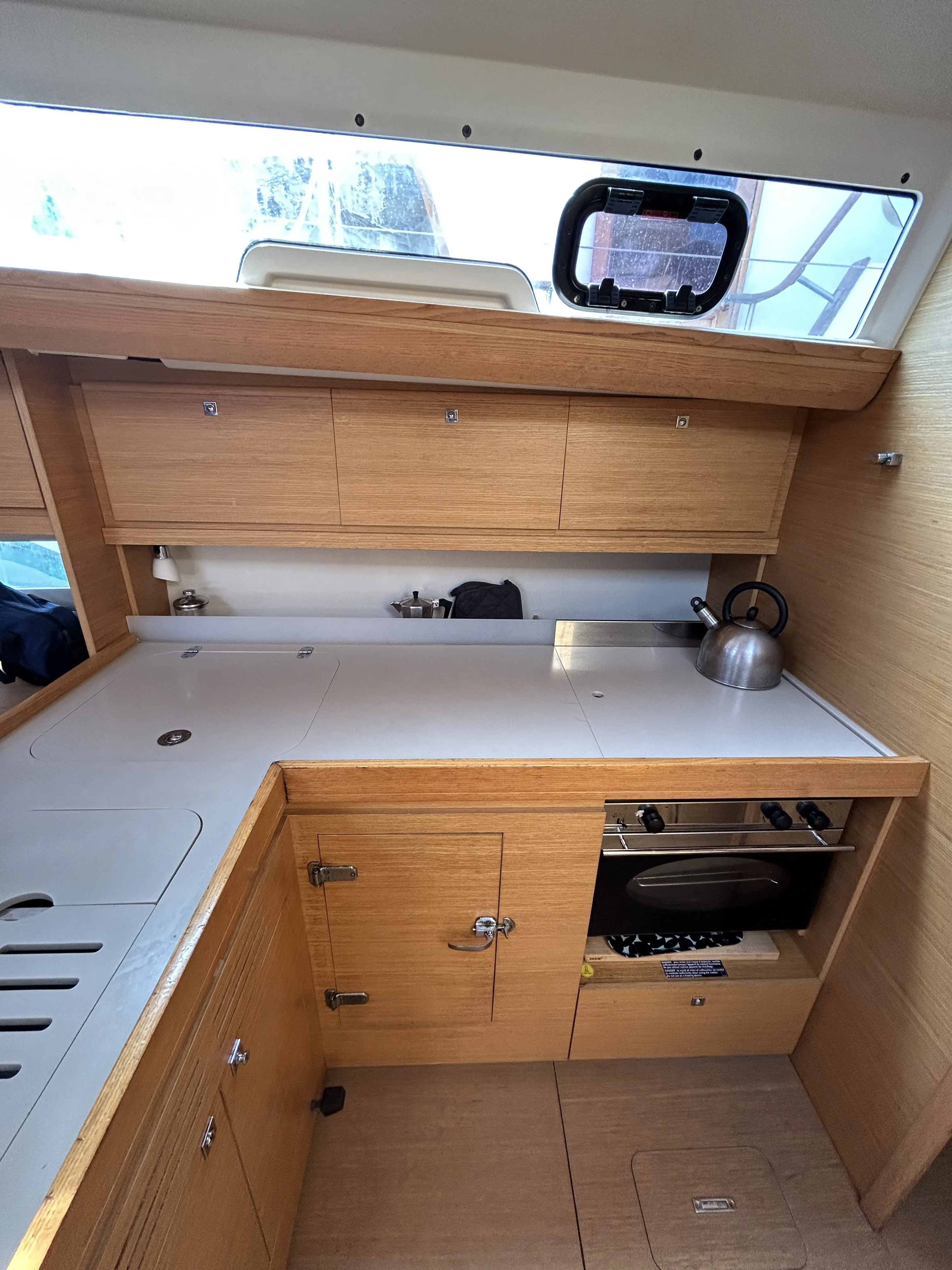 Dufour 412 Grand large Artemis — фотография яхты 21