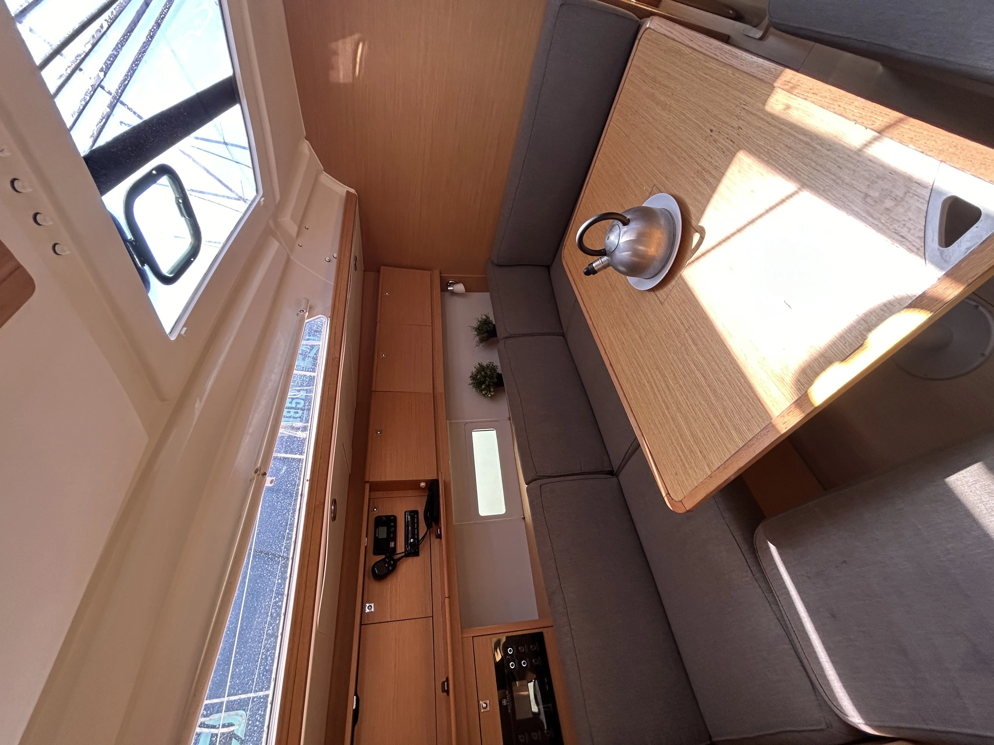 Dufour 430 Echo I — foto dello yacht n. 23