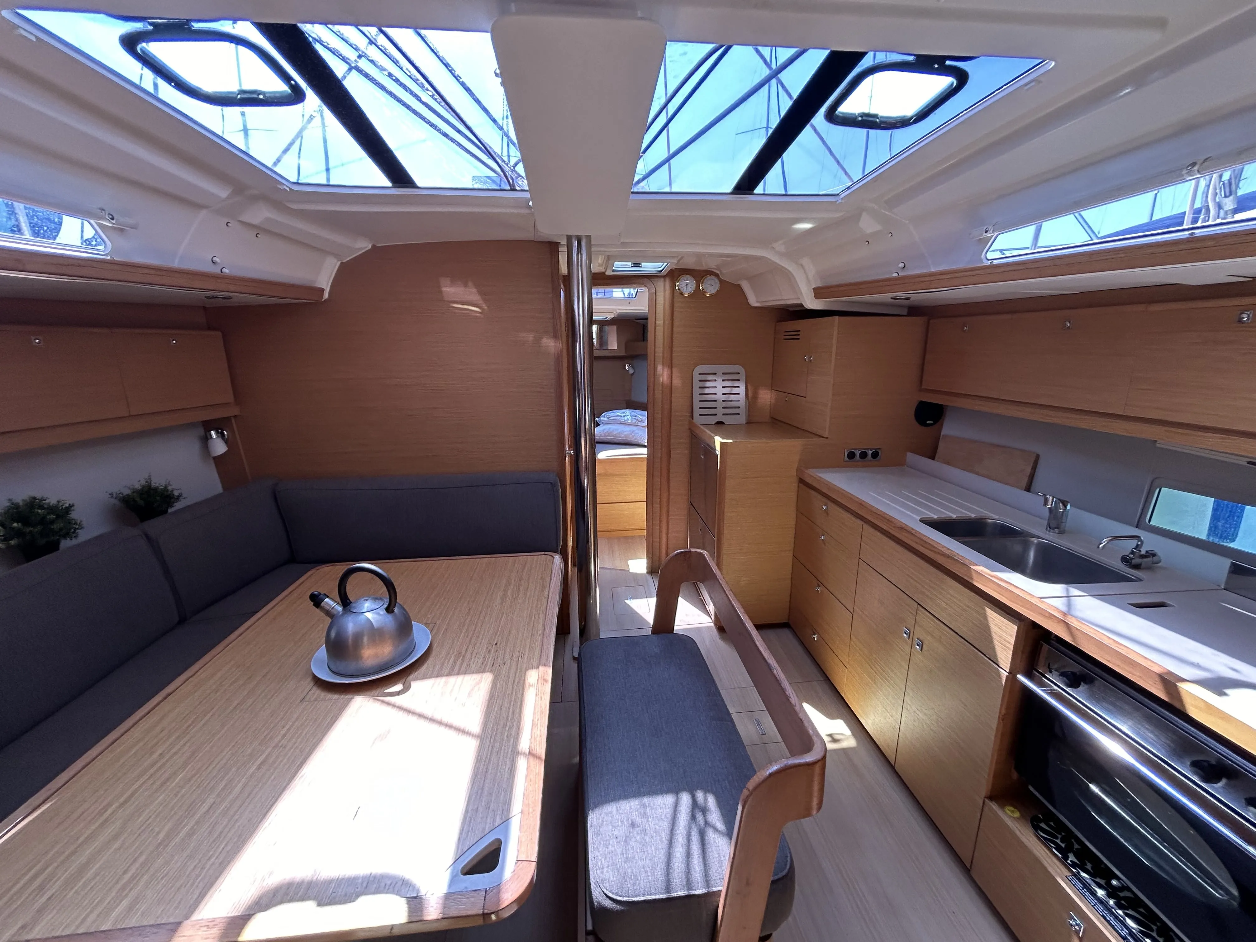 Dufour 430 Echo I — foto dello yacht n. 13